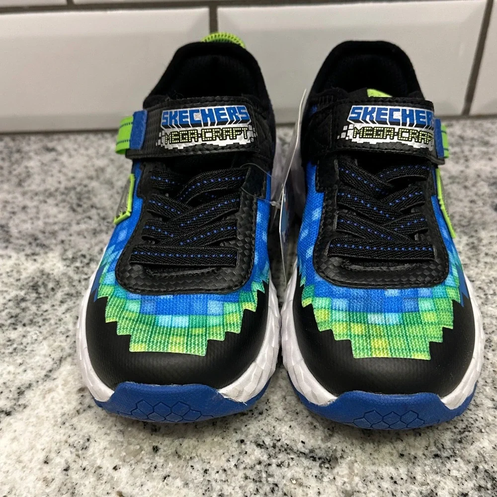Skechers Kids 11 Mega-Craft Sneaker Blue Green Pixel Gamer Runner Comfort Tennis
